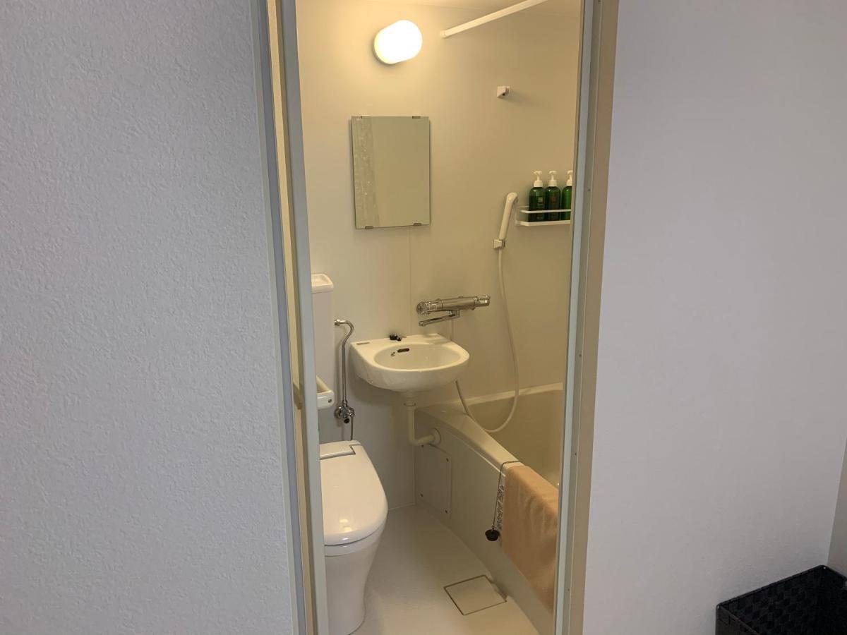 Guesthouse Zink Sado Bagian luar foto