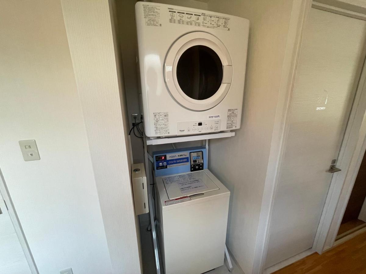 Guesthouse Zink Sado Bagian luar foto