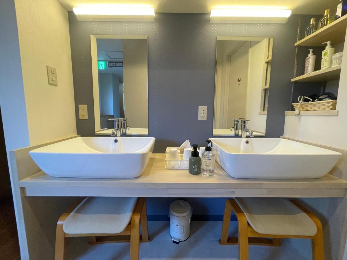 Guesthouse Zink Sado Bagian luar foto